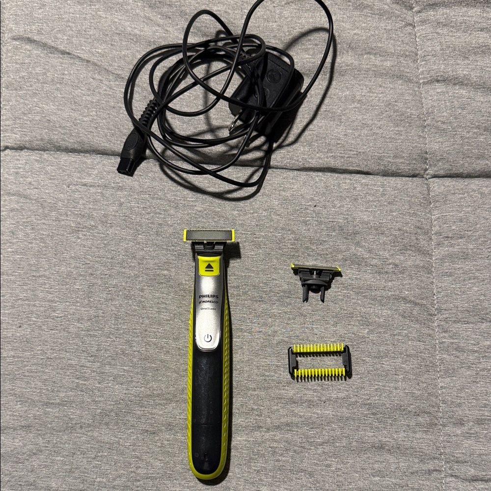 Philips one blade Electric Trimmer with Lime Green Accents